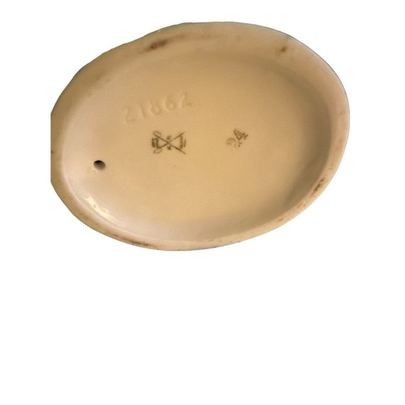 Grafenthal Carl Schneiders East Germany rare porcelain figurine. # 21862 - Picture 7 of 7